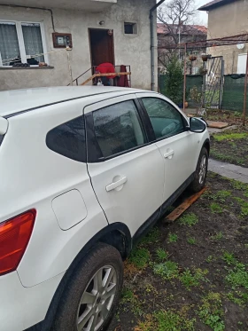 Nissan Qashqai Джип, снимка 5