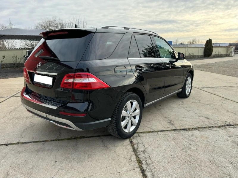 Mercedes-Benz ML 350 BLUETEC 4MATIC, снимка 3 - Автомобили и джипове - 43777950