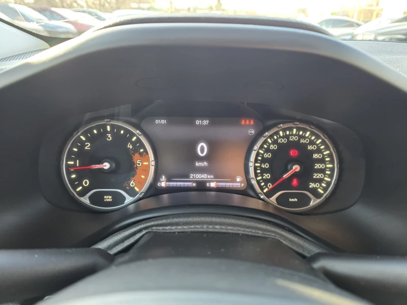 Jeep Renegade 1.6 multijet - 120к.с., снимка 17 - Автомобили и джипове - 47258672