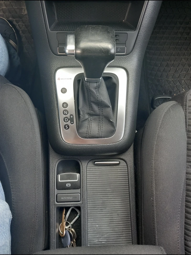 VW Tiguan, снимка 4 - Автомобили и джипове - 50798709