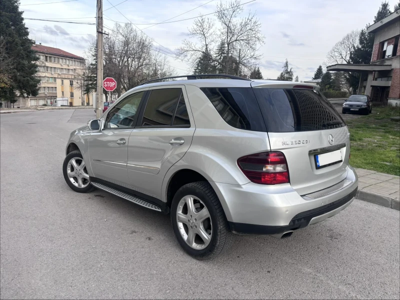 Mercedes-Benz ML 320 НА ПРУЖИНИ, снимка 6 - Автомобили и джипове - 52662926