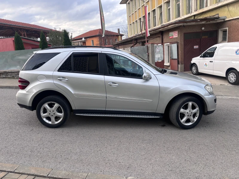 Mercedes-Benz ML 320 НА ПРУЖИНИ, снимка 3 - Автомобили и джипове - 52662926