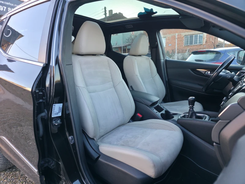 Nissan Qashqai 1.6dci 4x4 PREMIER Limited Edition, снимка 11 - Автомобили и джипове - 52755715