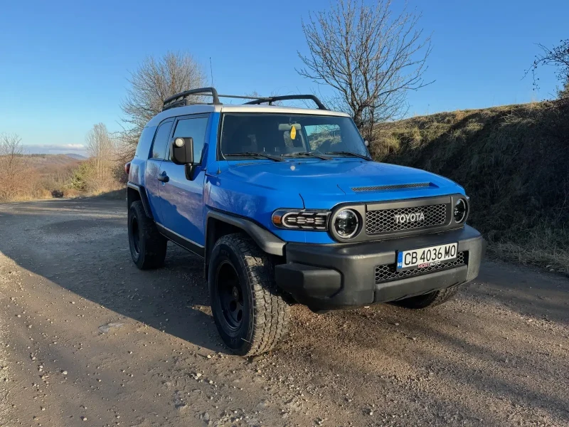 Toyota Fj cruiser, снимка 2 - Автомобили и джипове - 52859147
