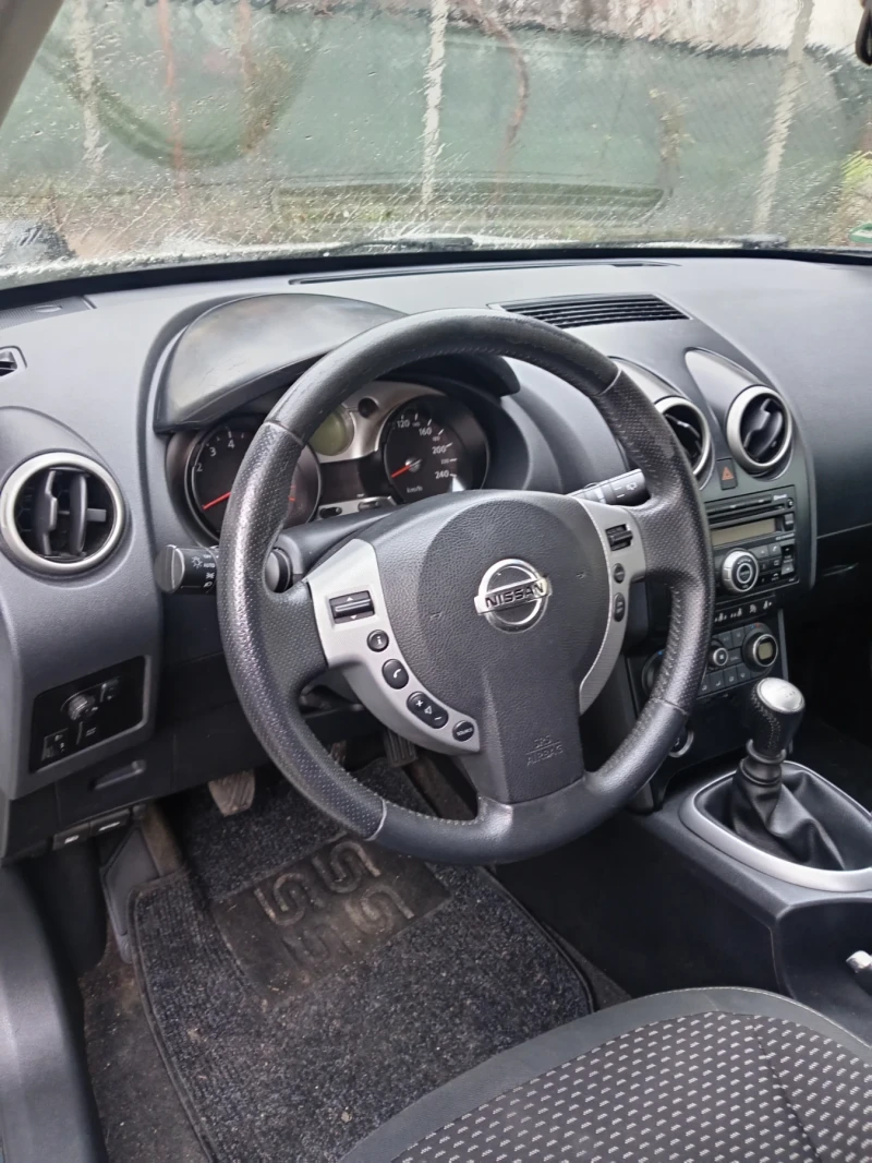 Nissan Qashqai Джип, снимка 6 - Автомобили и джипове - 53022885