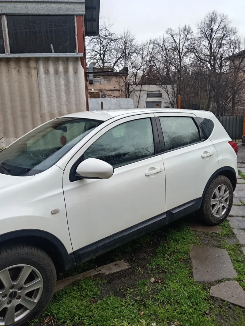 Nissan Qashqai Джип, снимка 3 - Автомобили и джипове - 53022885