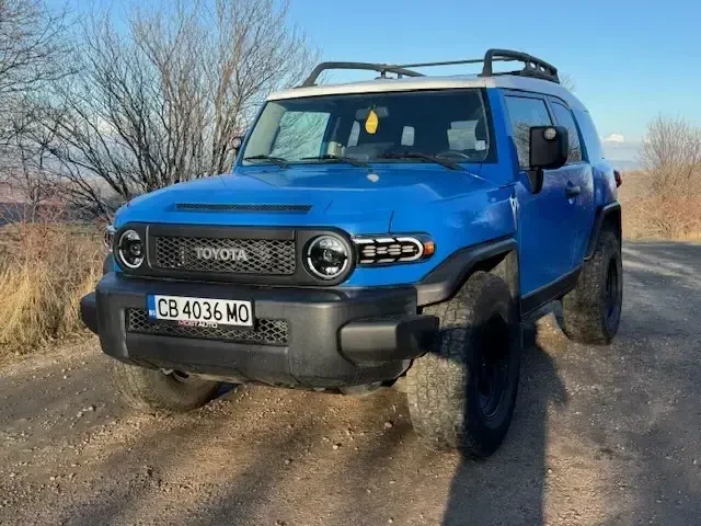 Toyota Fj cruiser, снимка 3 - Автомобили и джипове - 52859147