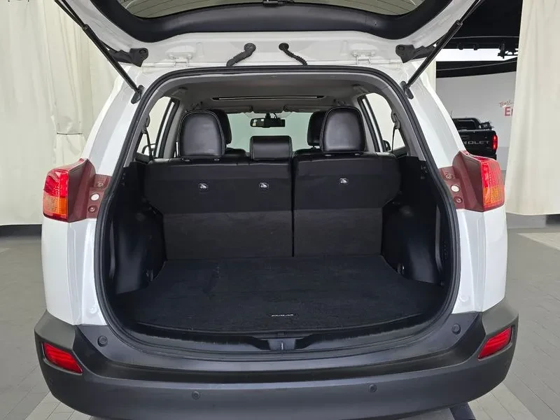 Toyota Rav4 2.5 Бензин, снимка 12 - Автомобили и джипове - 55312152