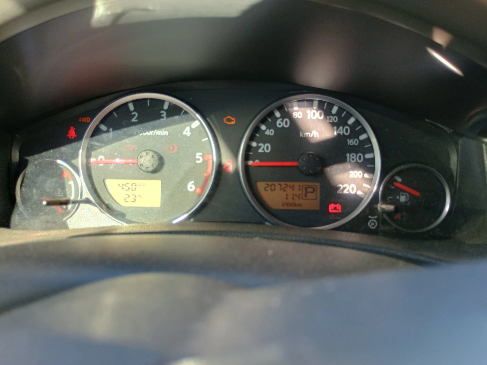 Nissan Pathfinder 4x4, 2.5 дизел, автоматик - изображение 2