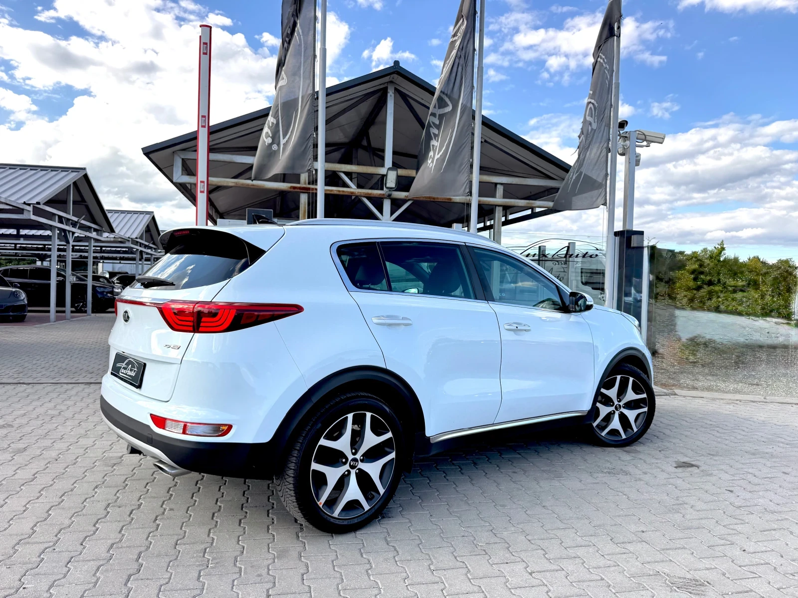 Kia Sportage 2.0CRDI#AWD#GT-LINE#PANORAMA#CAMERA#NAVI - изображение 3
