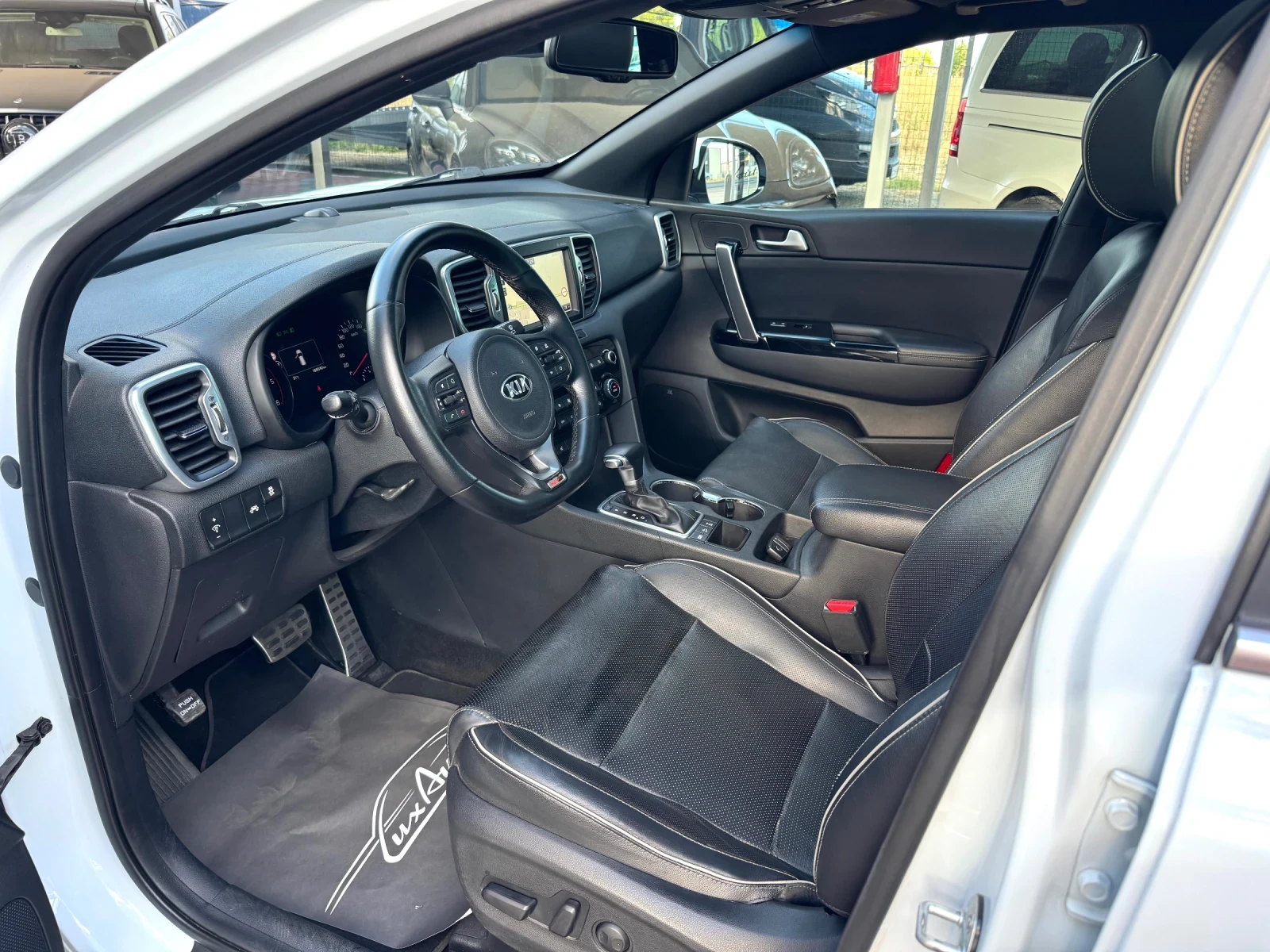 Kia Sportage 2.0CRDI#AWD#GT-LINE#PANORAMA#CAMERA#NAVI - изображение 7