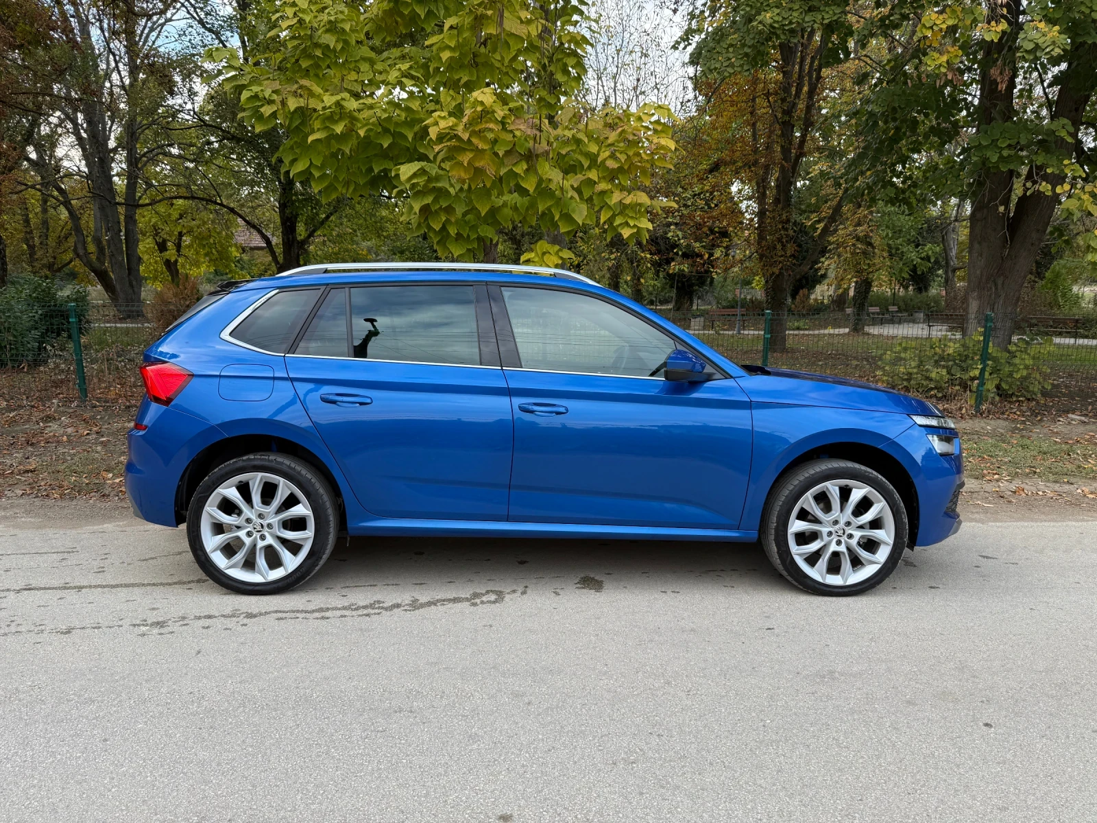 Skoda Kamiq 1.0i* 110hp* CARPLAY* SPORTSEATS* DIGYTAL* 27000km - изображение 8