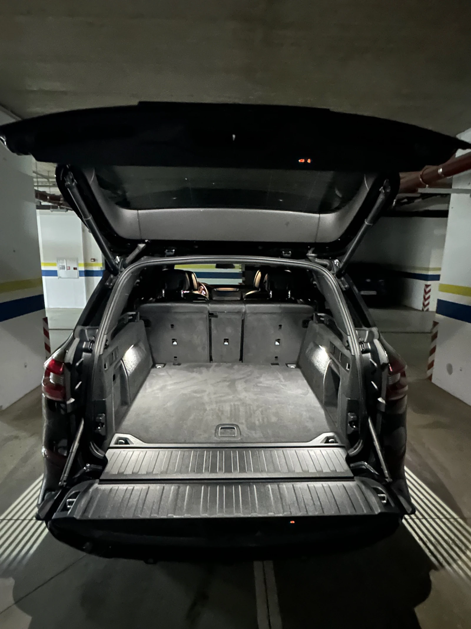 BMW X5 M Pack INDIVIDUAL Swarovski 4.0i Xdrive FULL | Mobile.bg � ����������� 17