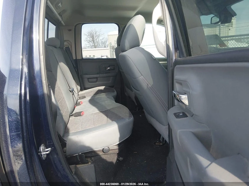 Dodge RAM 1500 3.6l Big Horn 4X4 6'4 Box - изображение 8