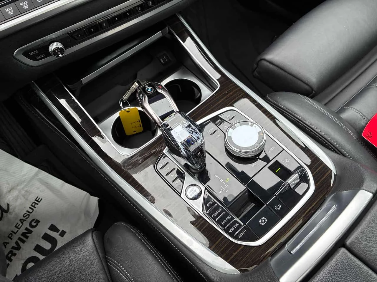 BMW X7 | PANO | HUD | LASER | 360 | H/K | SOFT CLOSE, снимка 16 - Автомобили и джипове - 53823602