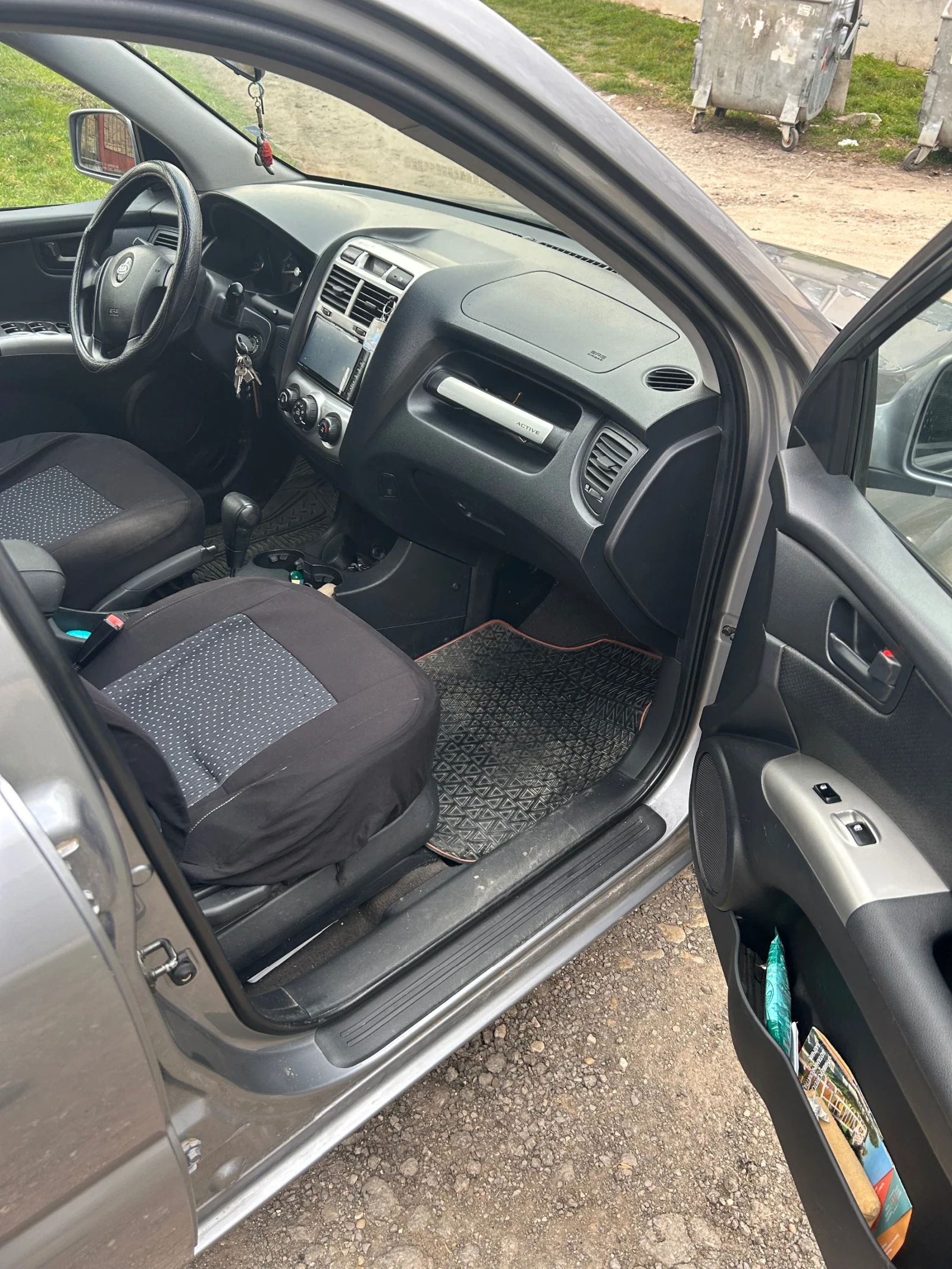 Kia Sportage, снимка 11 - Автомобили и джипове - 53869010