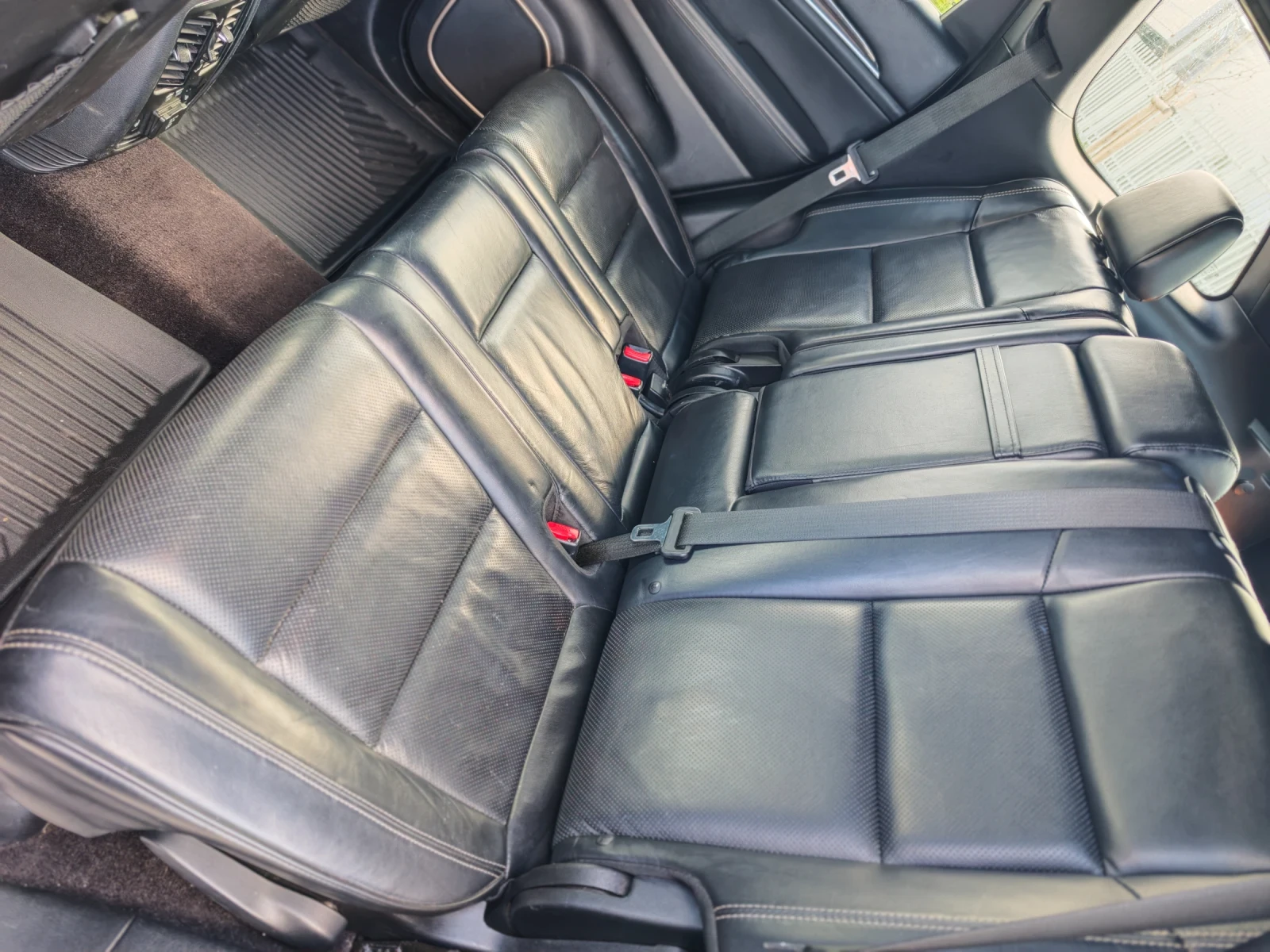 Jeep Grand cherokee 5.7 Overland , снимка 9 - Автомобили и джипове - 54022932