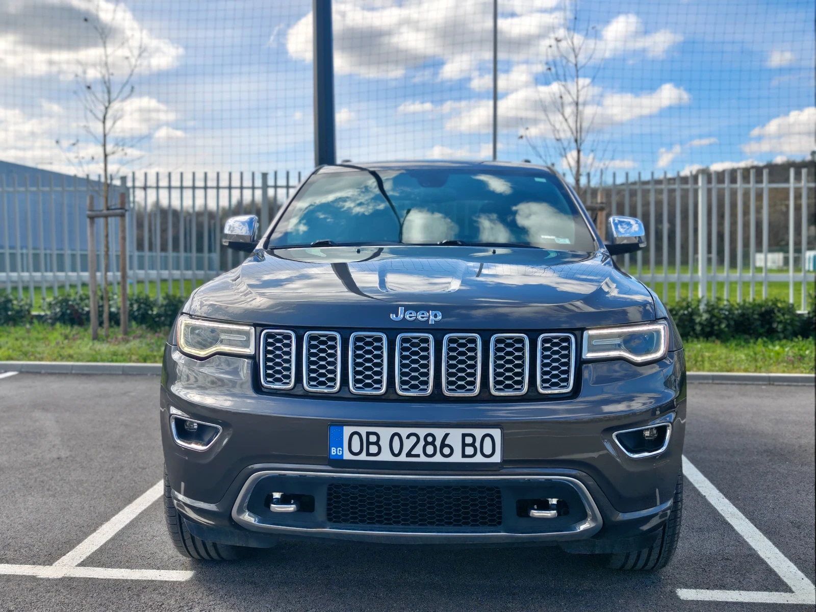 Jeep Grand cherokee 5.7 Overland , снимка 2 - Автомобили и джипове - 54022932