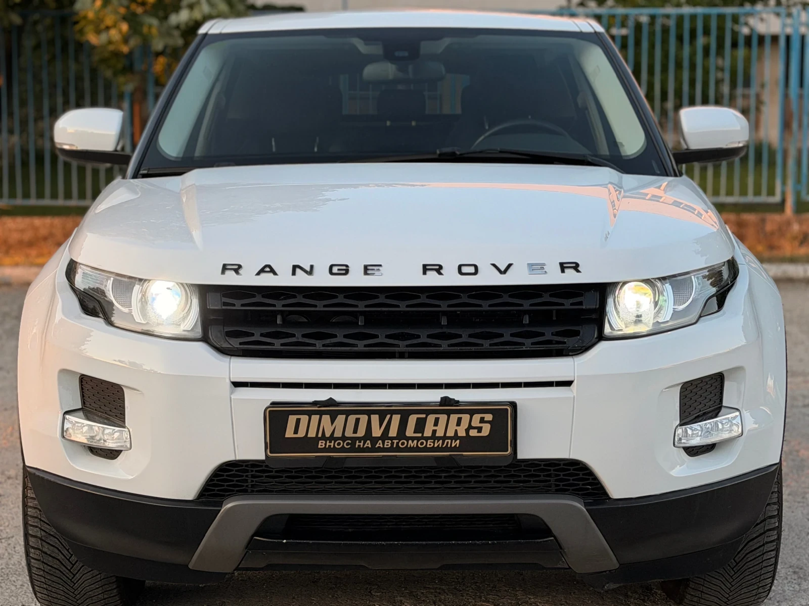 Land Rover Range Rover Evoque 2.2D/КОЖА/ИТАЛИЯ, снимка 8 - Автомобили и джипове - 54835732
