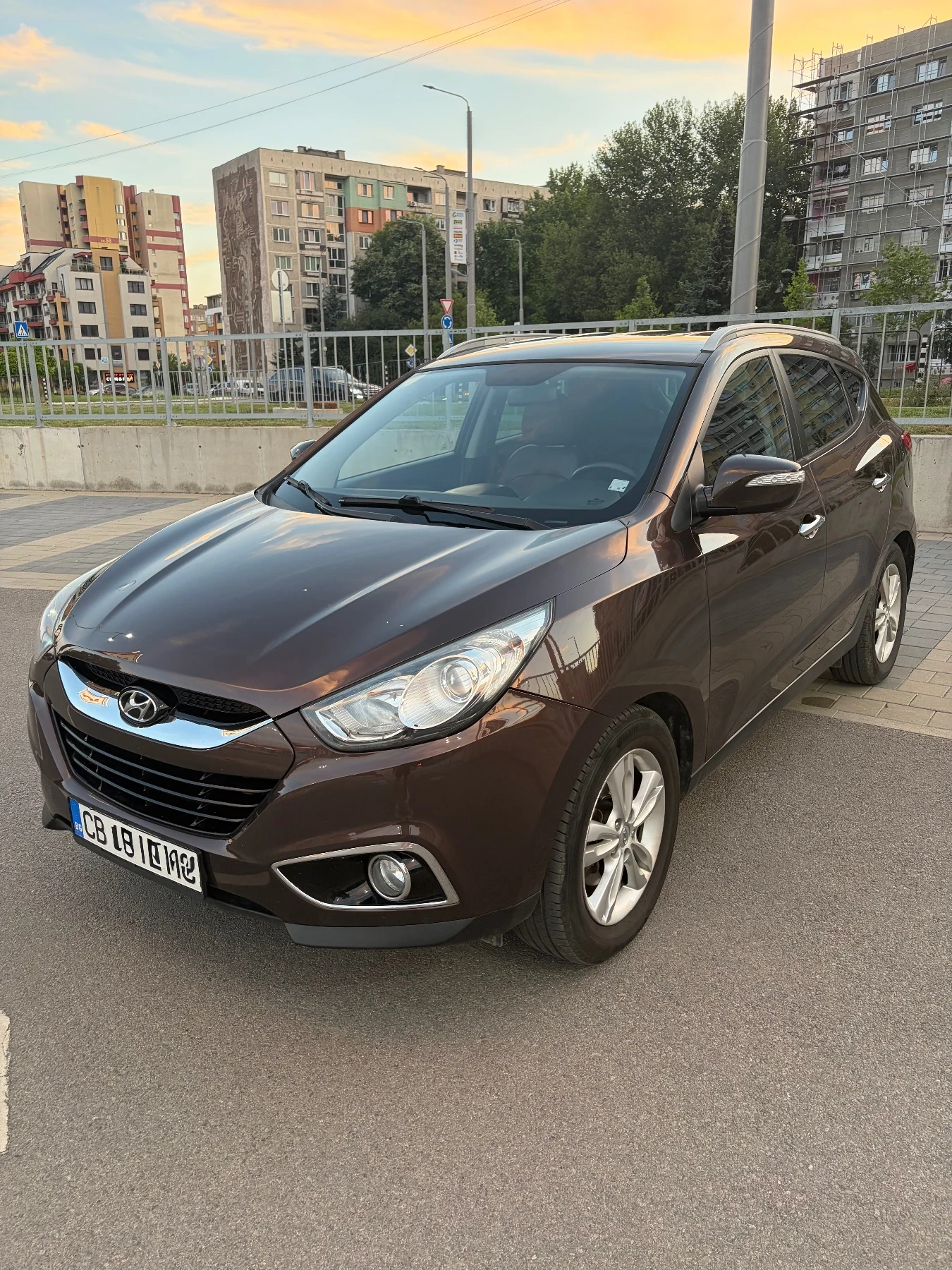 Hyundai IX35 184к.с CRDi; АВТОМАТ; РЕГИСТИРАНА ; ОБСЛУЖЕН;, снимка 2 - Автомобили и джипове - 54983003