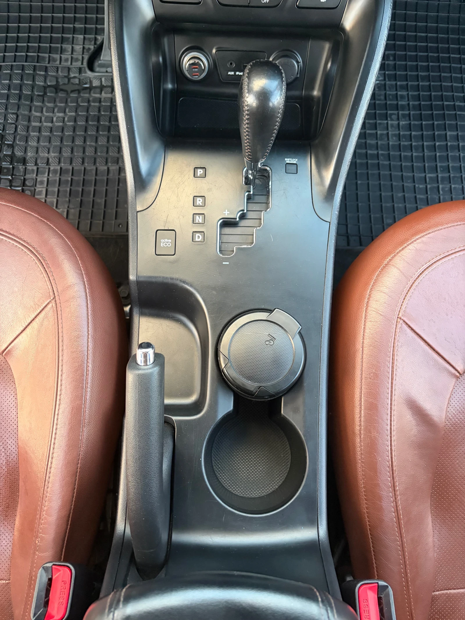 Hyundai IX35 184к.с CRDi; АВТОМАТ; РЕГИСТИРАНА ; ОБСЛУЖЕН;, снимка 11 - Автомобили и джипове - 54983003