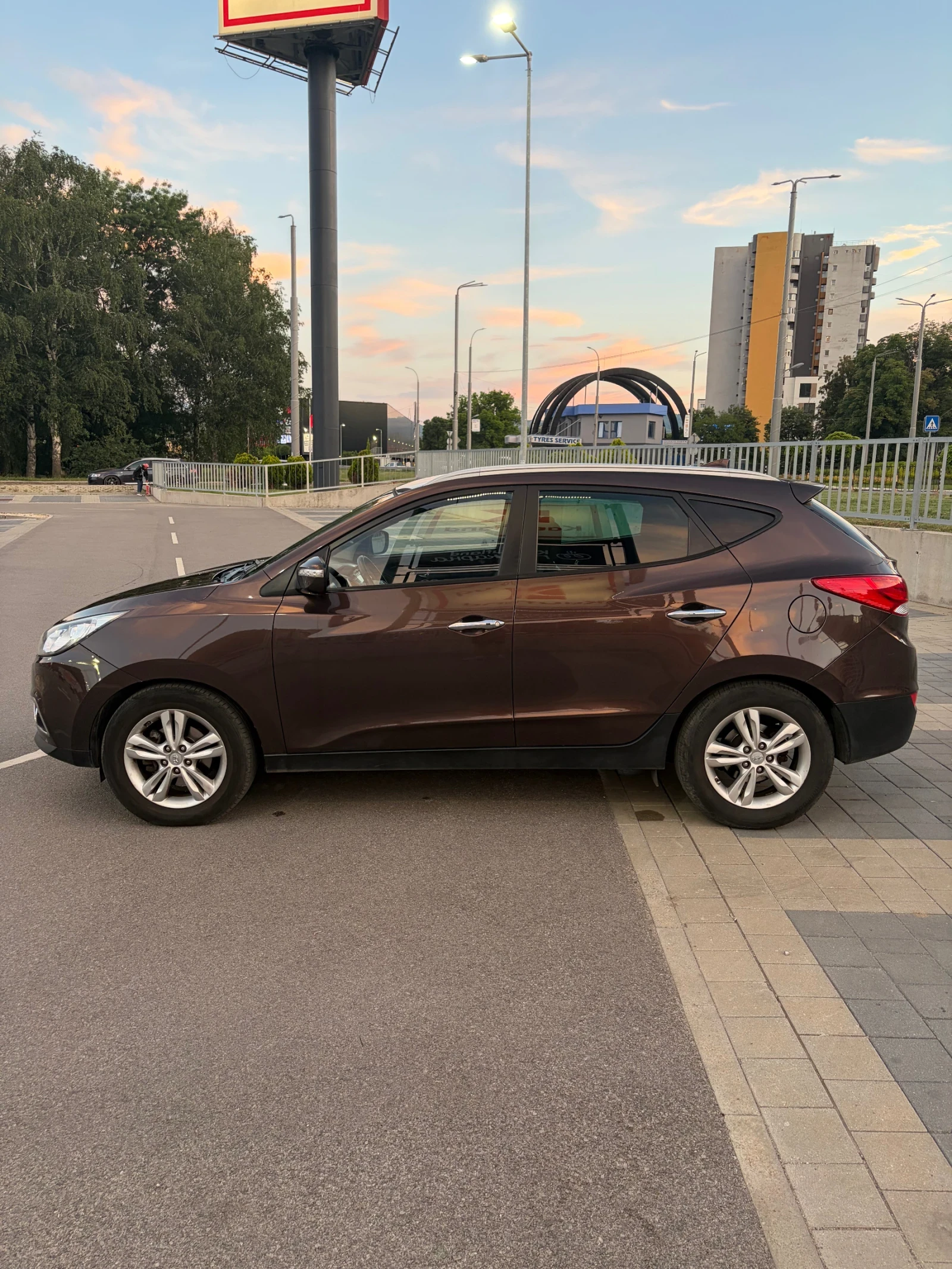 Hyundai IX35 184к.с CRDi; АВТОМАТ; РЕГИСТИРАНА ; ОБСЛУЖЕН;, снимка 3 - Автомобили и джипове - 54983003