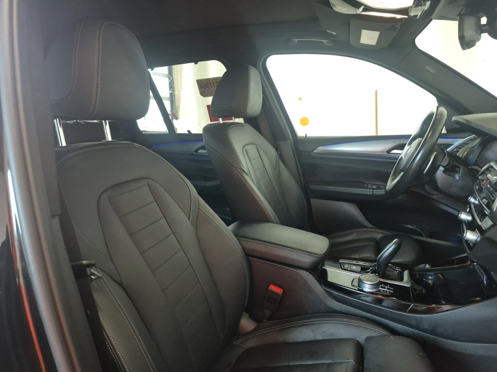 BMW X3 * xDrive30i * M-SPORT* AMBIENT* HUD* H/K, снимка 13 - Автомобили и джипове - 55983849