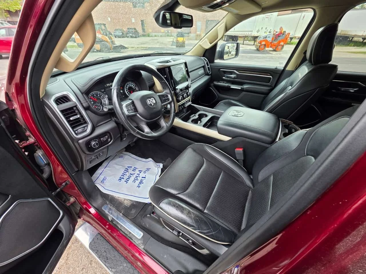 Dodge RAM 1500 * Laramie * CARFAX * ОПЦИЯ ЗА ФИНАНСИРАНЕ * , снимка 5 - Автомобили и джипове - 56163175