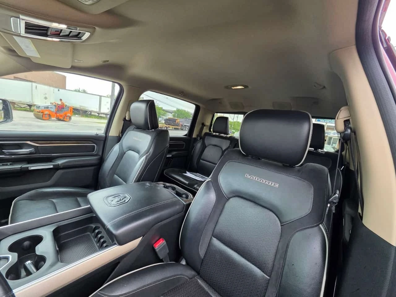 Dodge RAM 1500 * Laramie * CARFAX * ОПЦИЯ ЗА ФИНАНСИРАНЕ * , снимка 13 - Автомобили и джипове - 56163175
