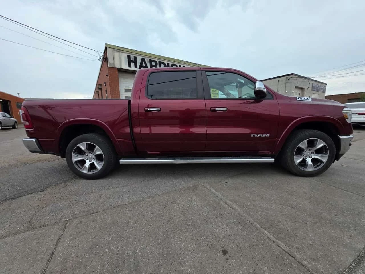 Dodge RAM 1500 * Laramie * CARFAX * ОПЦИЯ ЗА ФИНАНСИРАНЕ * , снимка 3 - Автомобили и джипове - 56163175