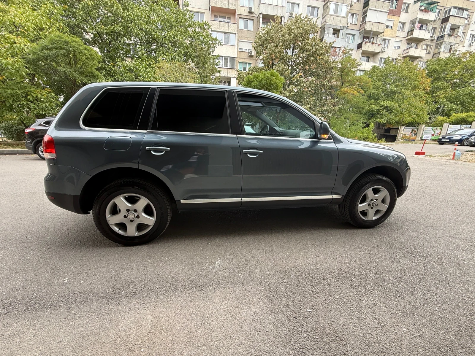 VW Touareg 1.5 TDI ВЪЗУШНО ОКАЧВАНЕ, снимка 7 - Автомобили и джипове - 56268036