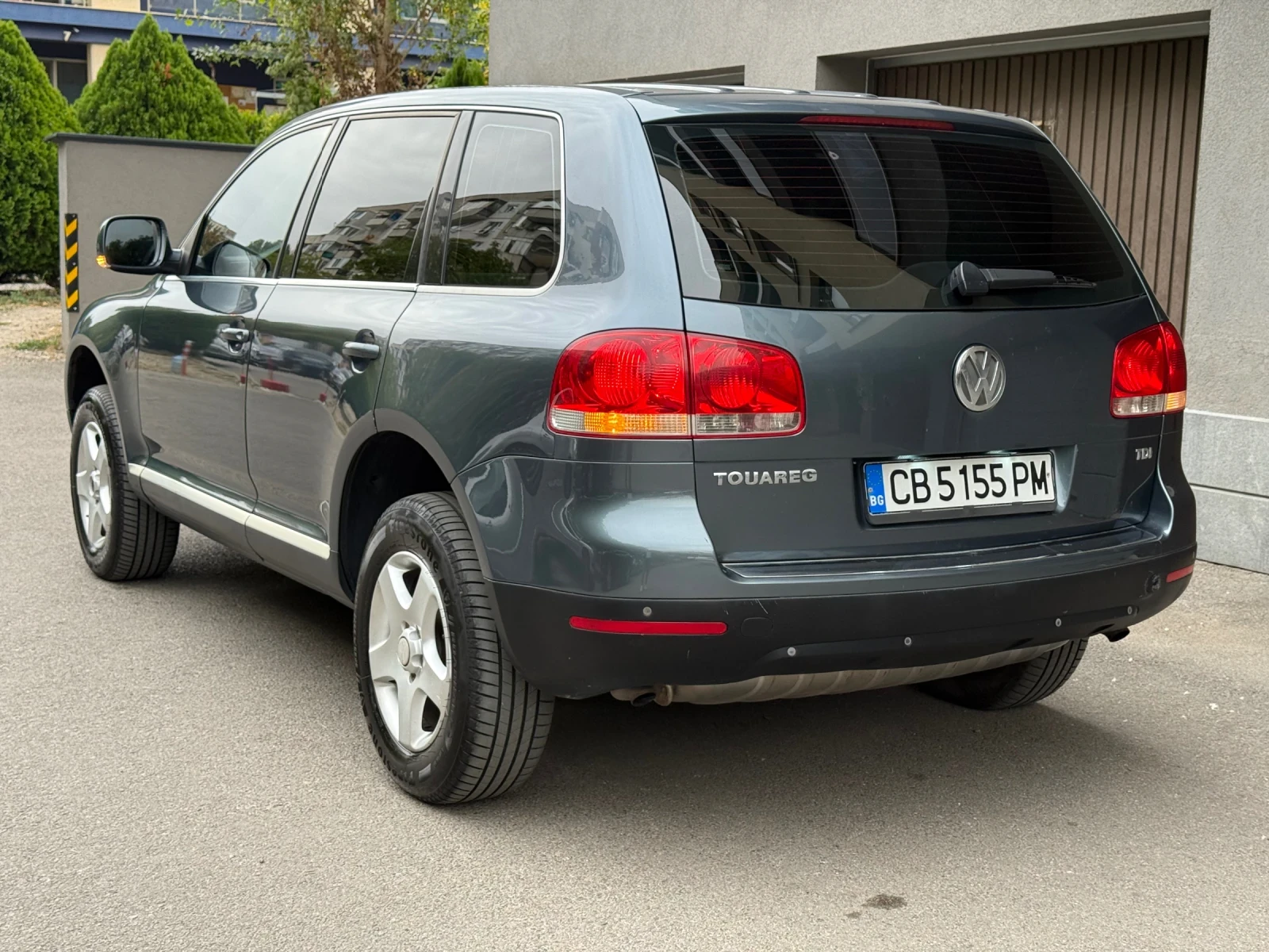 VW Touareg 1.5 TDI ВЪЗУШНО ОКАЧВАНЕ, снимка 4 - Автомобили и джипове - 56268036
