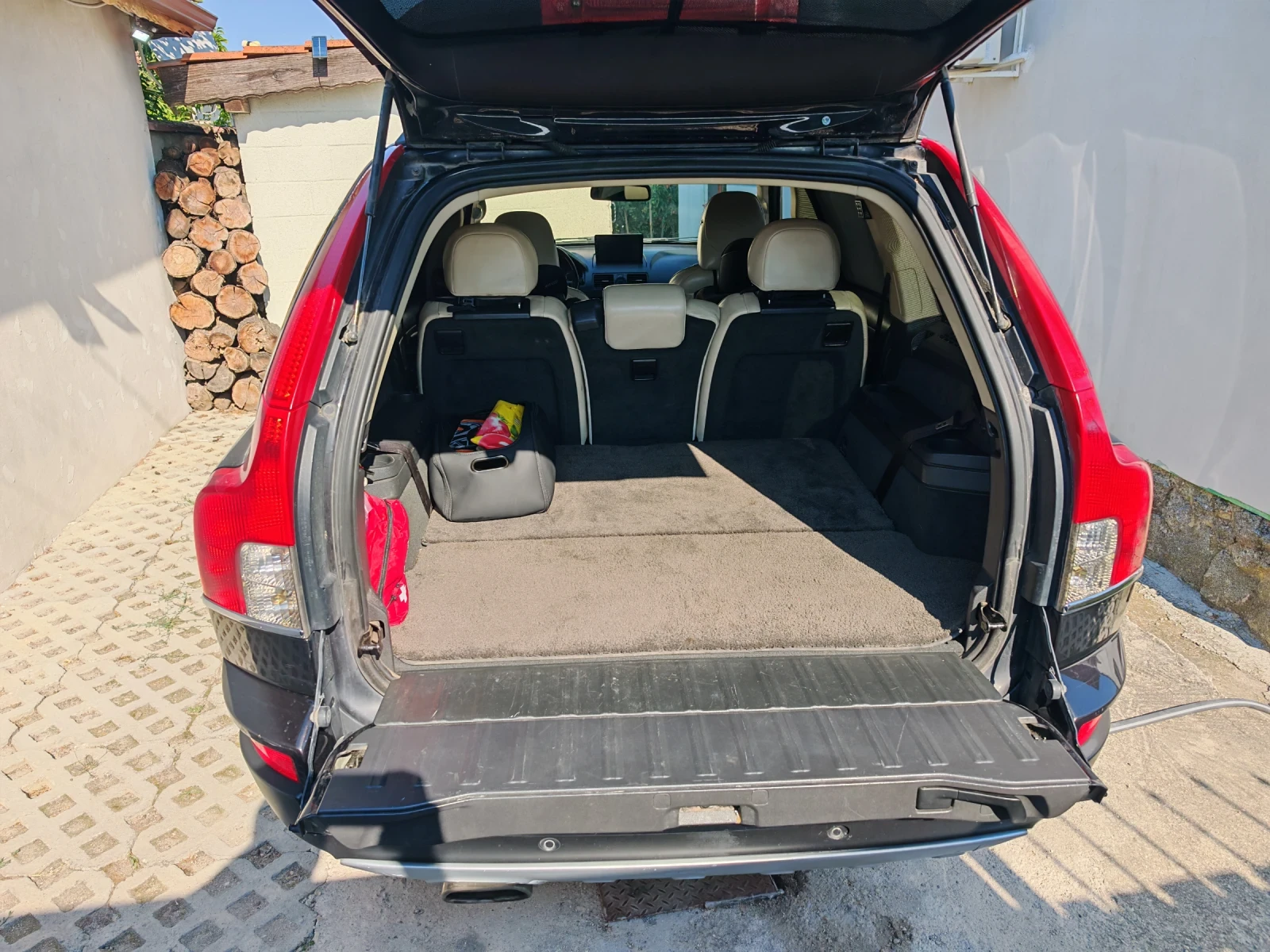 Volvo Xc90 D5 2.4 AWD Executive , снимка 11 - Автомобили и джипове - 56358595
