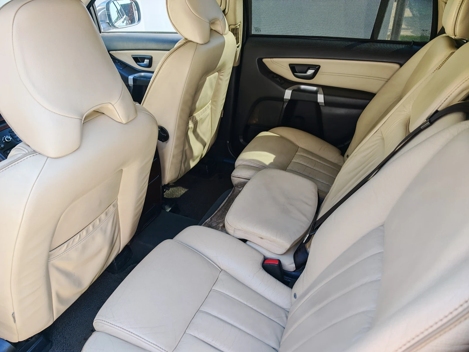 Volvo Xc90 D5 2.4 AWD Executive , снимка 10 - Автомобили и джипове - 56358595