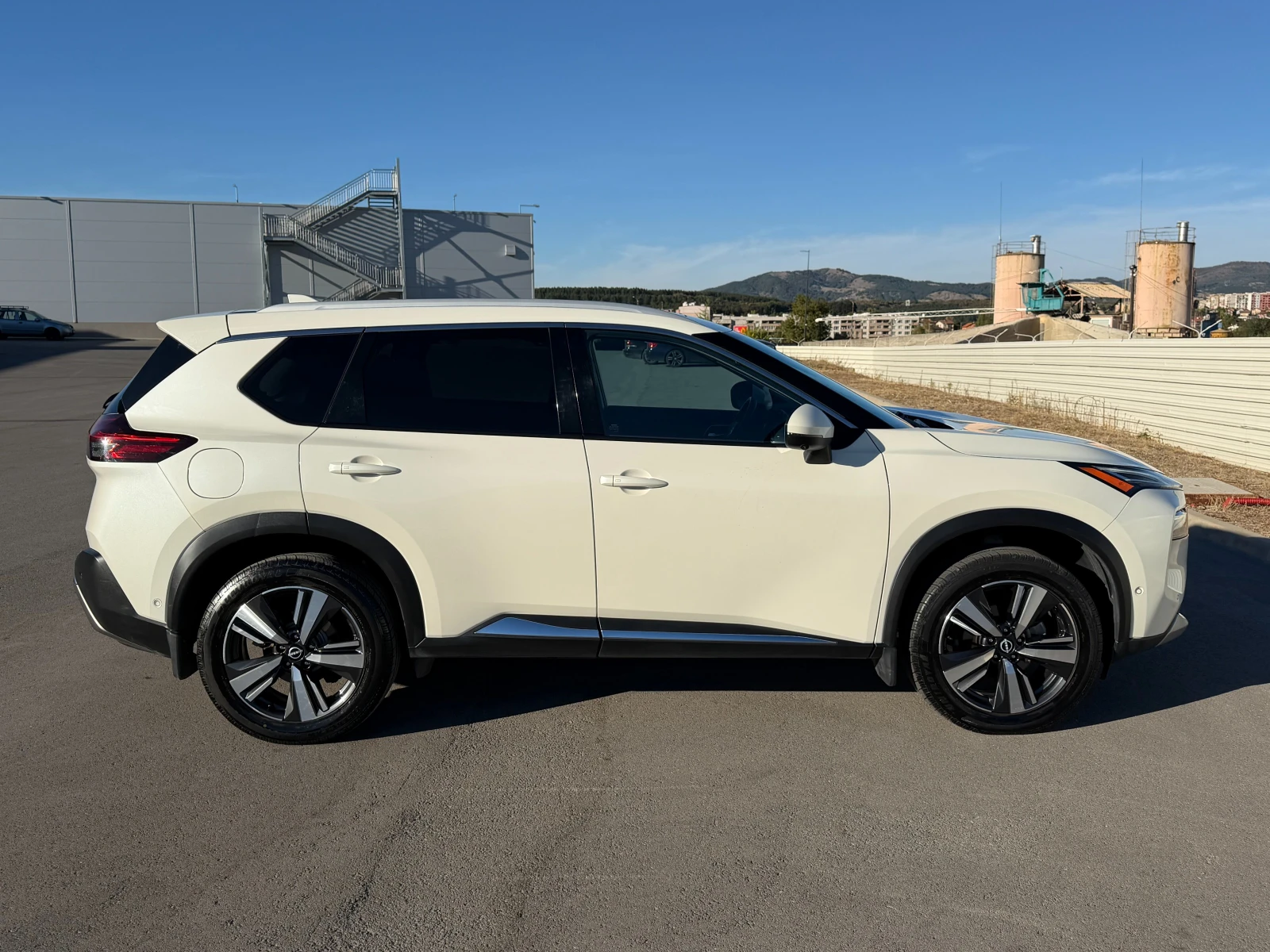 Nissan Rogue III (T33)  AWD , снимка 5 - Автомобили и джипове - 56365272