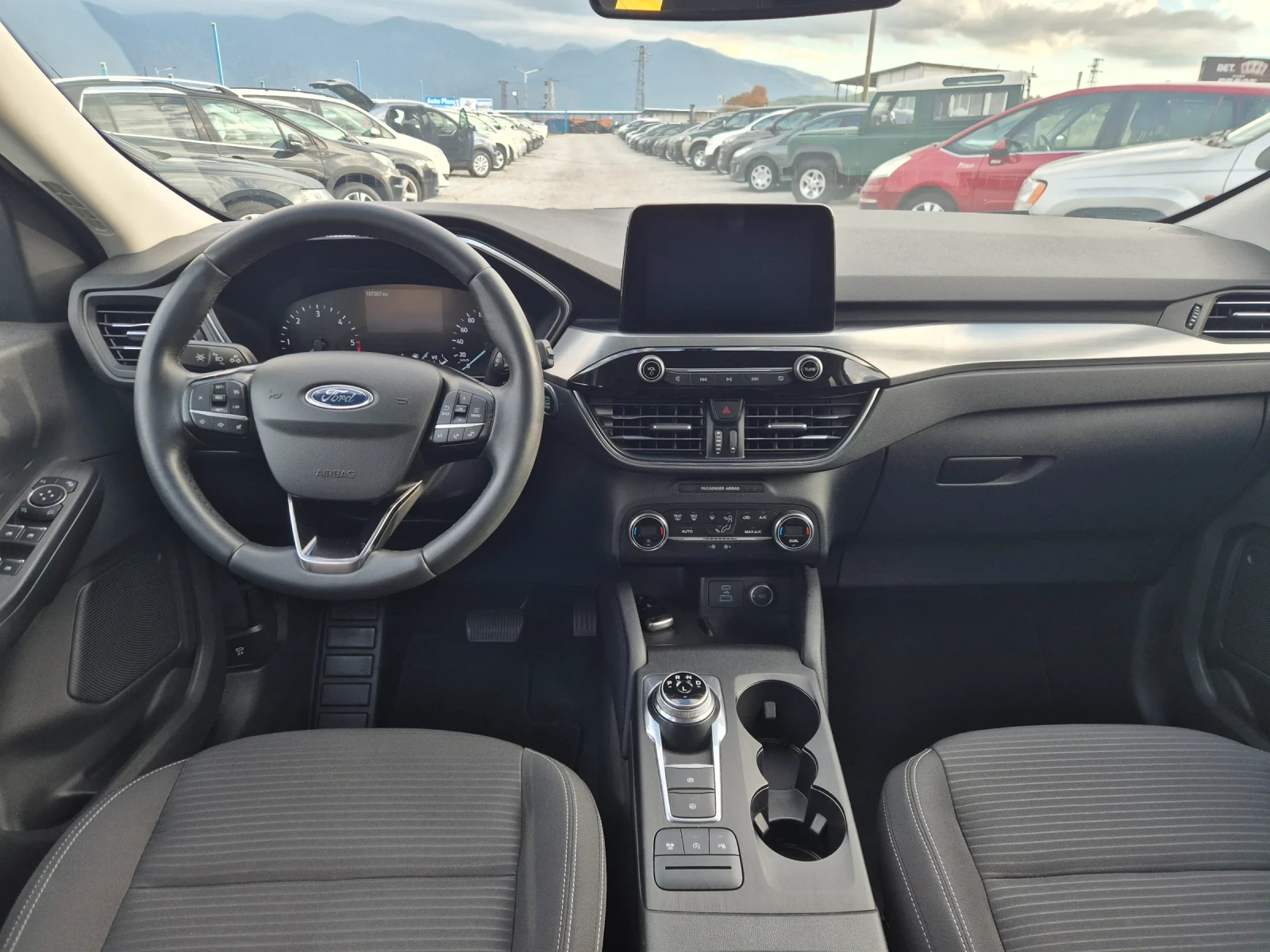 Ford Kuga 1.5 TDCI, снимка 13 - Автомобили и джипове - 56549133