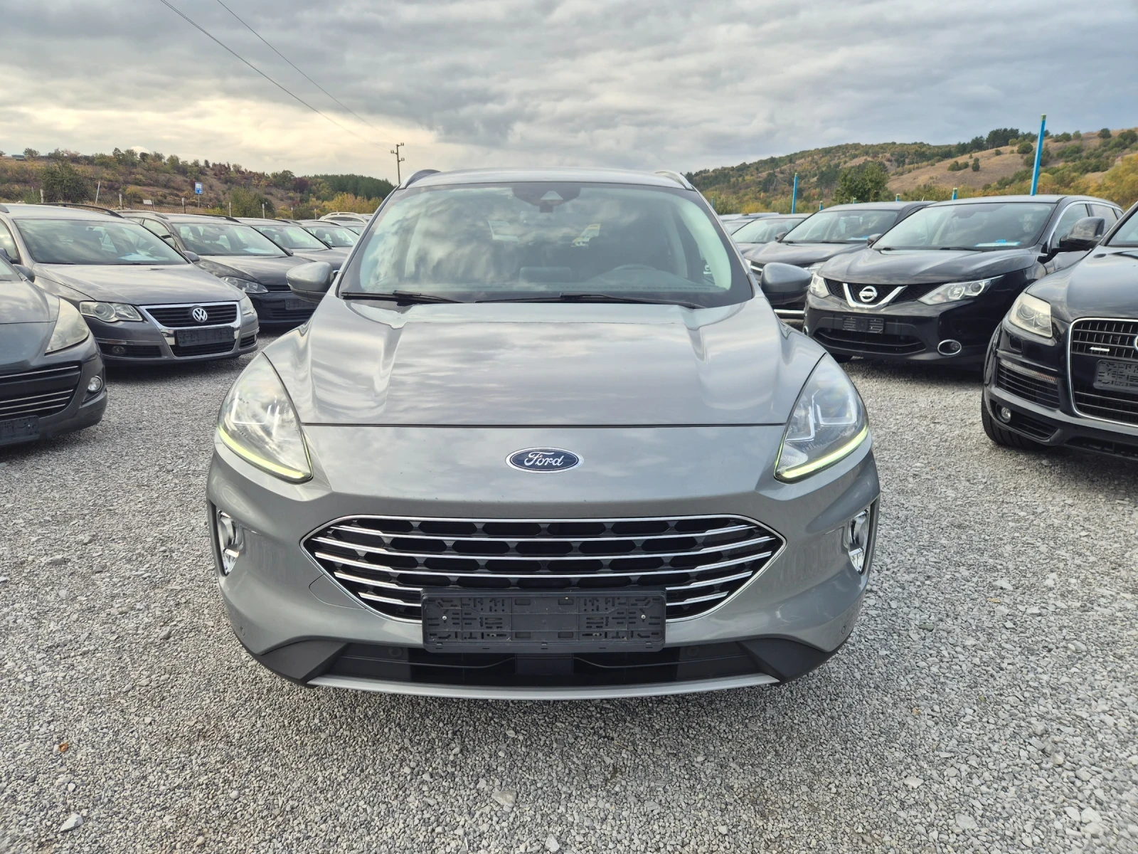 Ford Kuga 1.5 TDCI, снимка 3 - Автомобили и джипове - 56549133