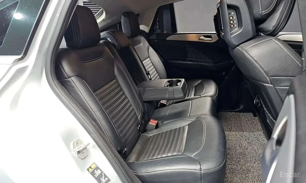 Mercedes-Benz GLE, снимка 12 - Автомобили и джипове - 56688782