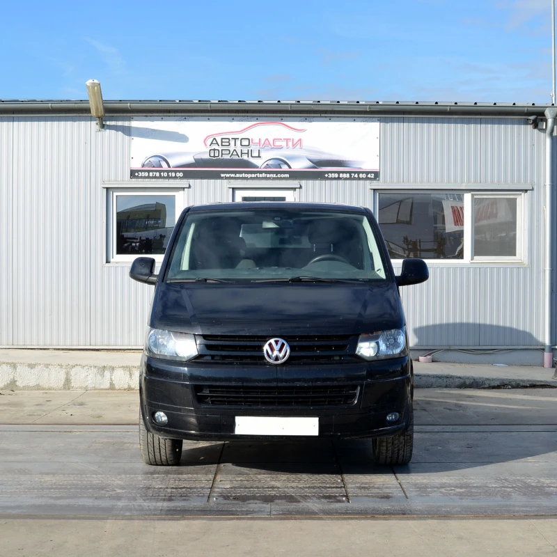 VW T5, снимка 1 - Бусове и автобуси - 48499706