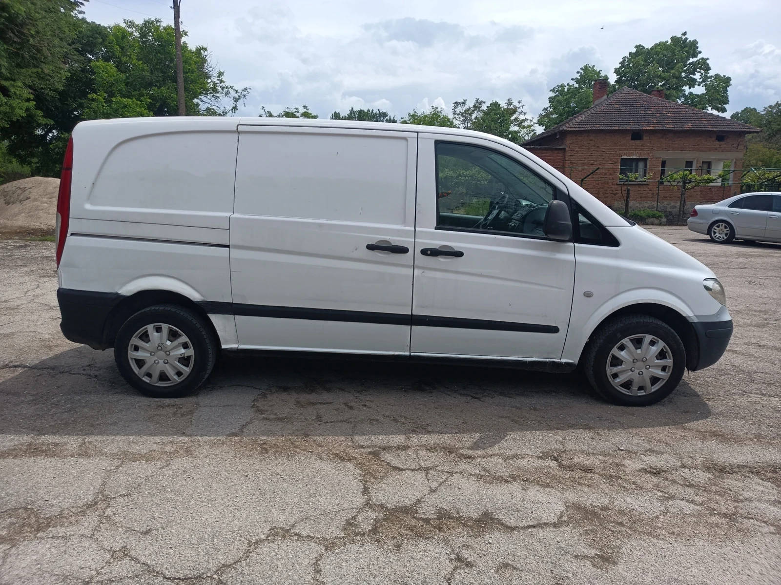Mercedes-Benz Vito 109CDI, снимка 4 - Бусове и автобуси - 54555976