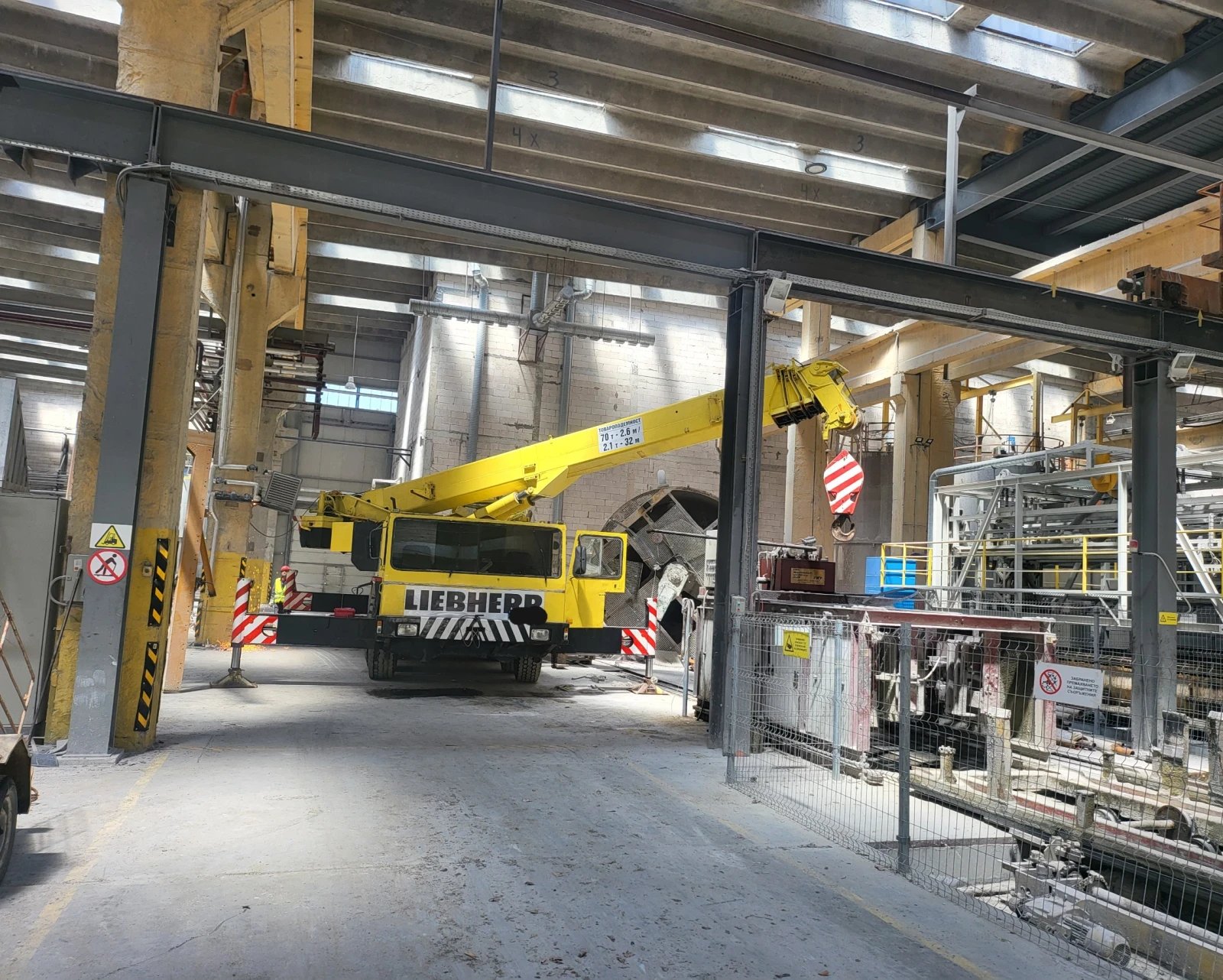 Автокран Друга марка ЛИПХЕР ЛТМ1070-1, снимка 9 - Индустриална техника - 54167140