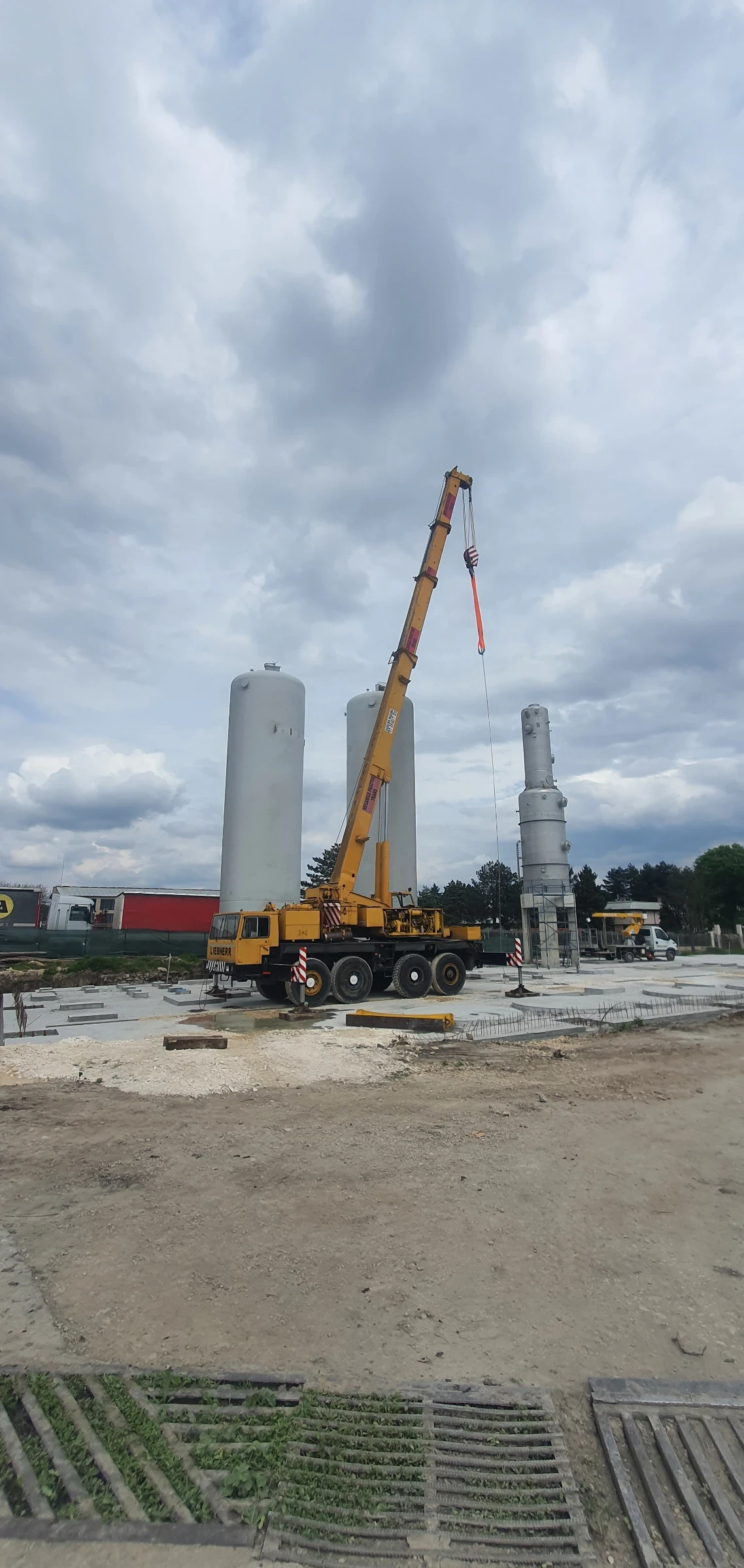 Автокран Друга марка ЛИПХЕР ЛТМ1070-1, снимка 12 - Индустриална техника - 54167140