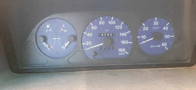 Кемпер Peugeot Boxter, снимка 2 - Каравани и кемпери - 51200944