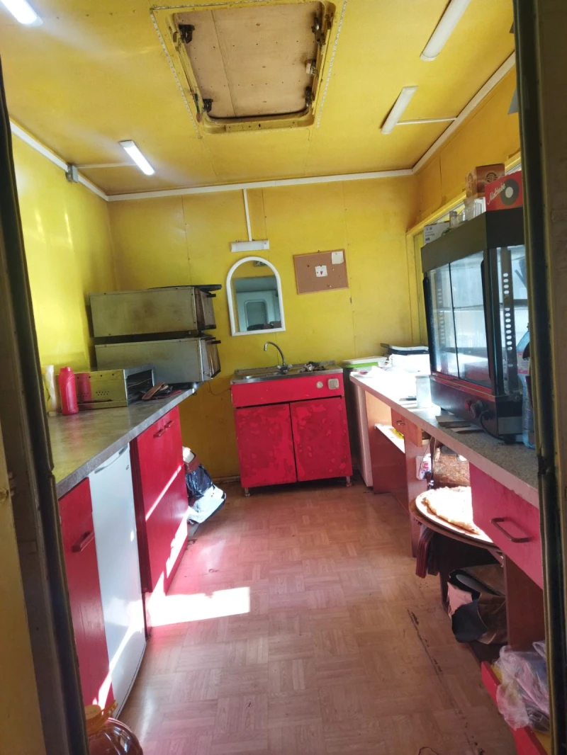 Каравана Други, снимка 5 - Каравани и кемпери - 52876092