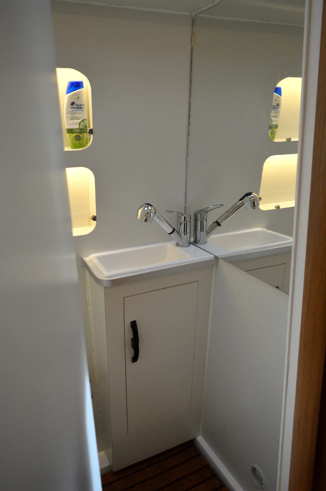 Кемпер VW Crafter L4 H3, снимка 7 - Каравани и кемпери - 53754733