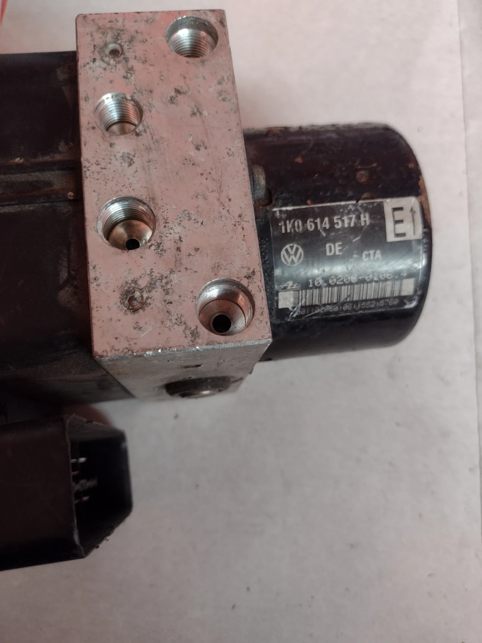 1K0 907 379 K 1K0907379K ABS ����� �� AUDI A 3,  VW GOLF 5, TOURAN 1.9TDI  1K0 614 517 H  1K0614517H | Mobile.bg � ����������� 5