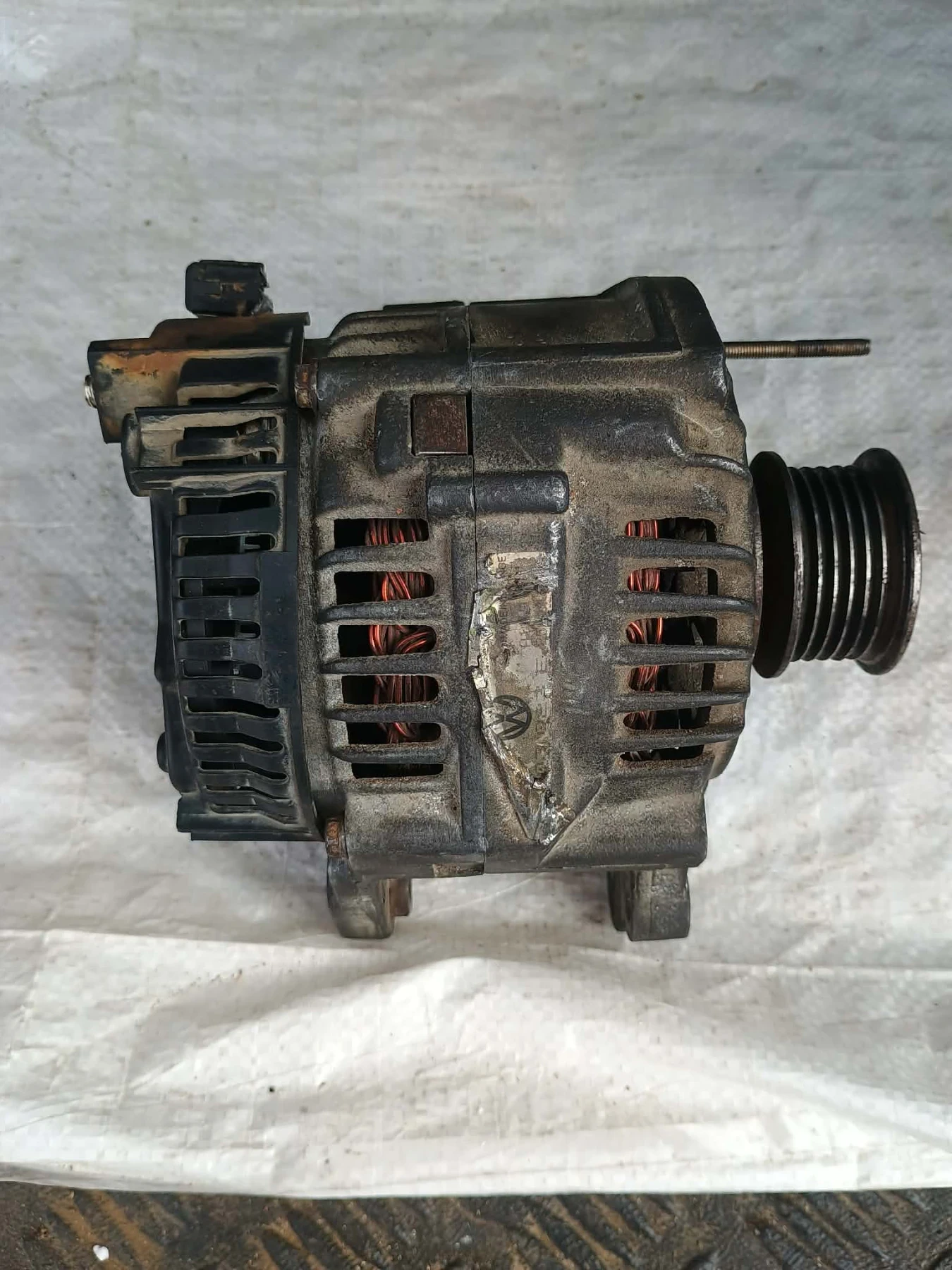 Алтернатор VW Golf 3