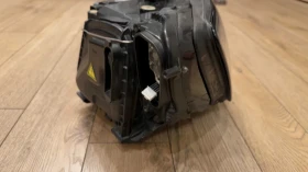 Десен фар за AUDI Q5 8R, снимка 4 - Части - 53506751