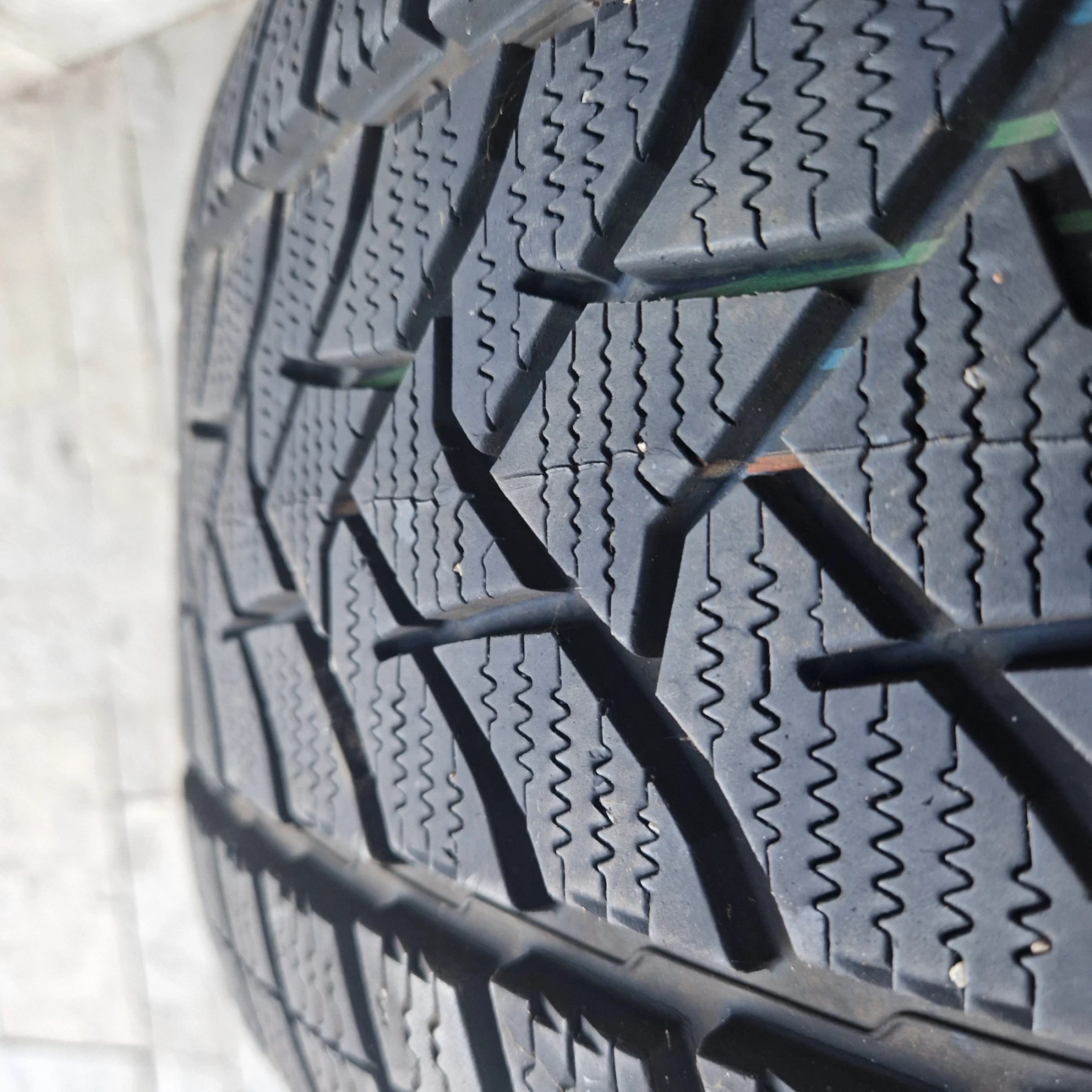  285/40R20 | Mobile.bg   6