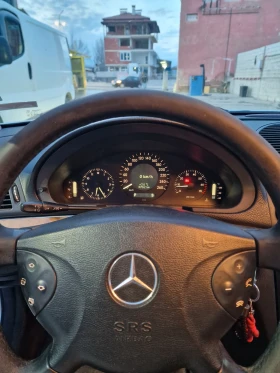 Mercedes-Benz E 320, снимка 7